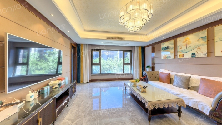 恒大翡翠华庭A区二手房实景图