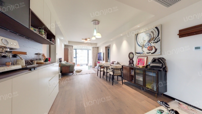 保利叶上海(三期)二手房实景图