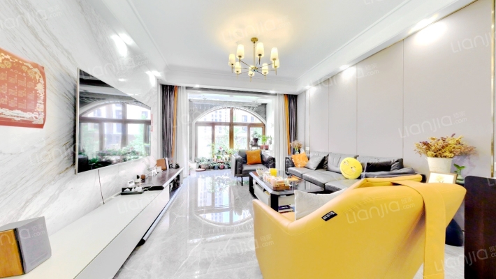 白金汉府二手房实景图