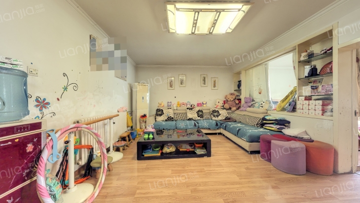 燕子山路39-1号院二手房实景图