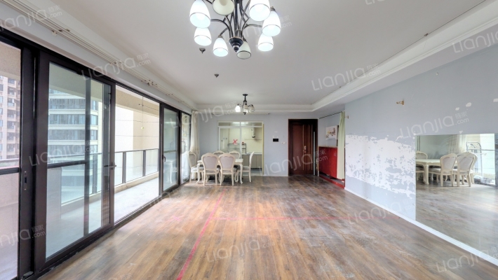 融创观玺台花园二手房实景图