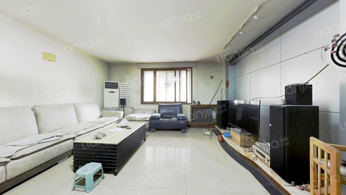 晖达优胜小区二手房实景图