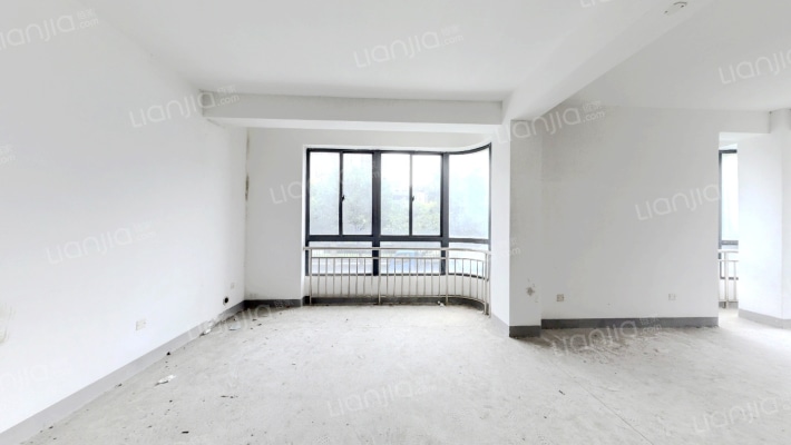 高锦花苑A区二手房实景图