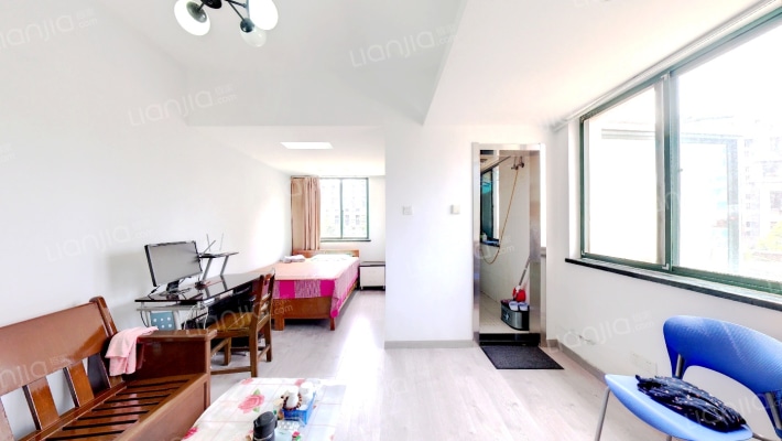 锋尚时代大厦二手房实景图