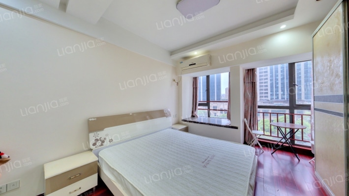 唐宁街二手房实景图