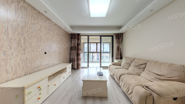 浦江华侨城6期二手房实景图