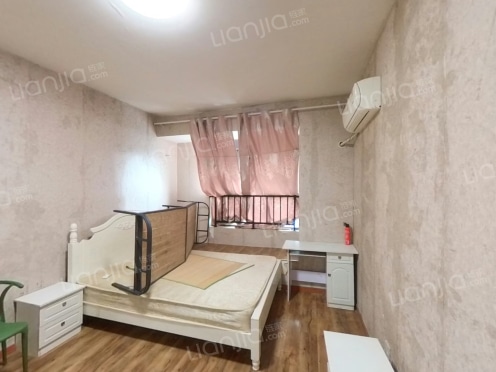 整租·湖畔现代城三期 4室1厅 南