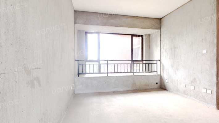 公园1号二手房实景图