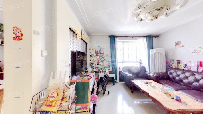 恋日风景二手房实景图