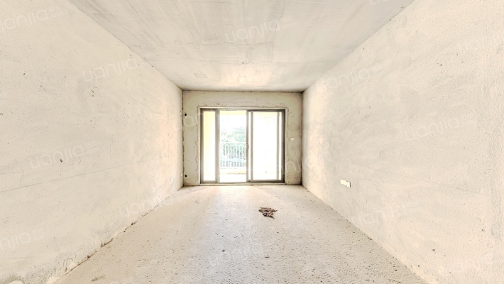 鸣泉谷2期二手房实景图