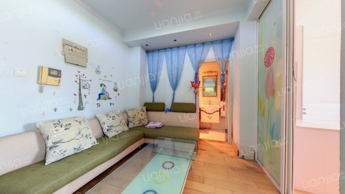 山顶御金城二手房实景图