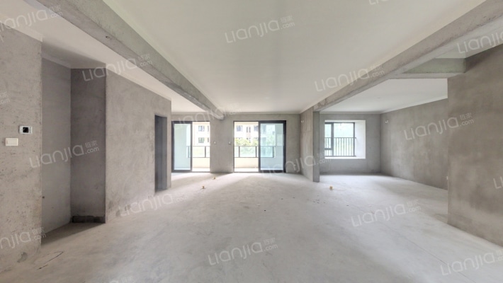 中梁湖栖云庐二手房实景图