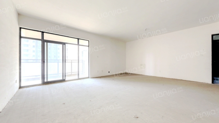 警馨苑二手房实景图