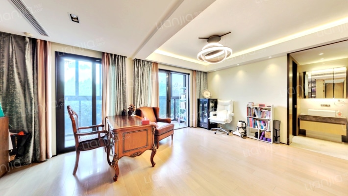 万科天空之城一期海之洲二手房实景图