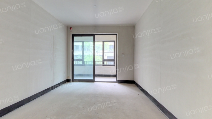 龙湖山前二手房实景图