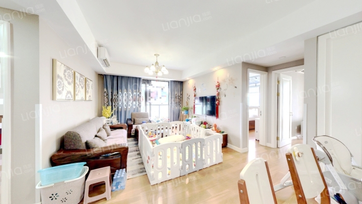 嘉誉山E区二手房实景图