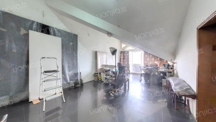 21世纪假日花园二手房实景图