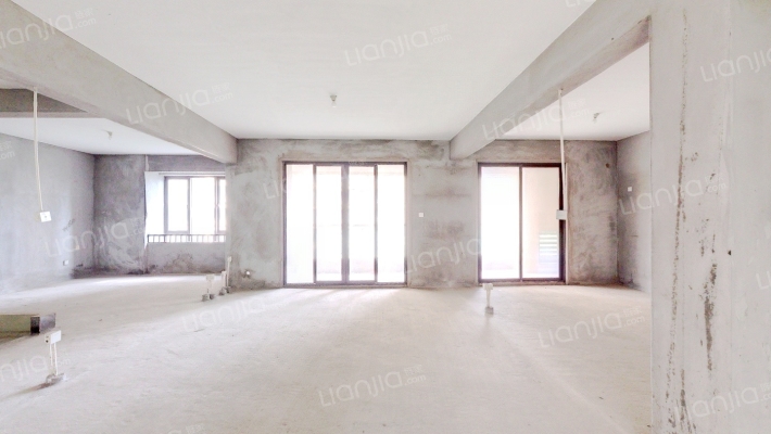 国际公园长岛区二手房实景图