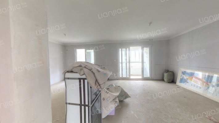 吾悦华府C区二手房实景图