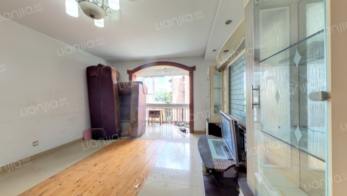 警苑二手房实景图