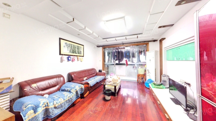 新鹿花苑二手房实景图