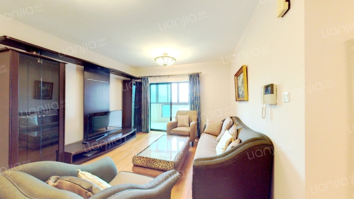 鸿艺豪苑二手房实景图