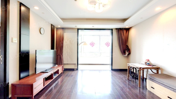 红杉国际公寓二手房实景图