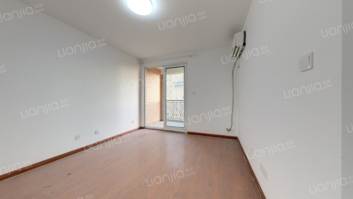 新梅淞南苑二手房实景图