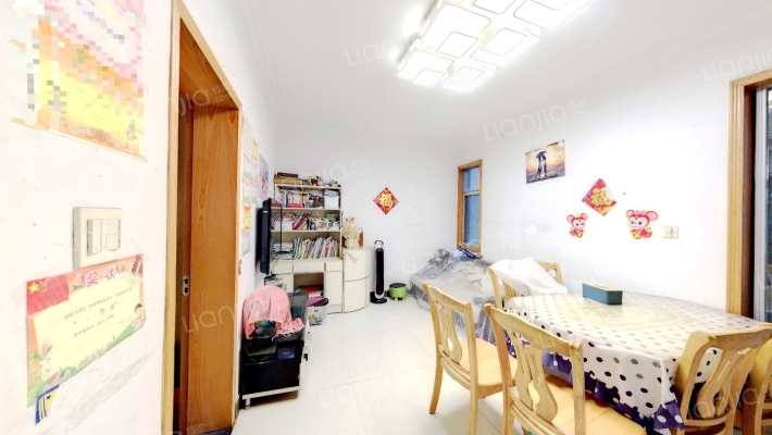 镬子山社区恩波大道二手房实景图