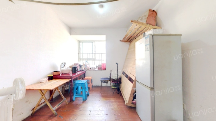 和美家园二手房实景图