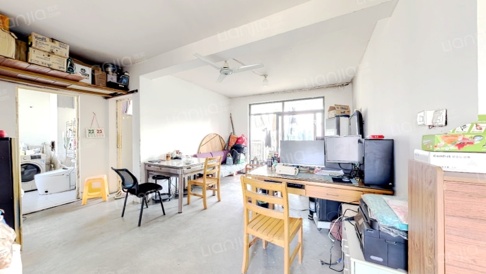 新高苑(三期)二手房实景图