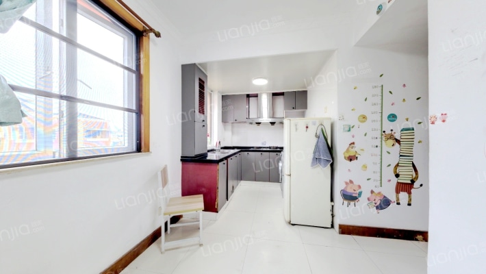 由由三村二手房实景图