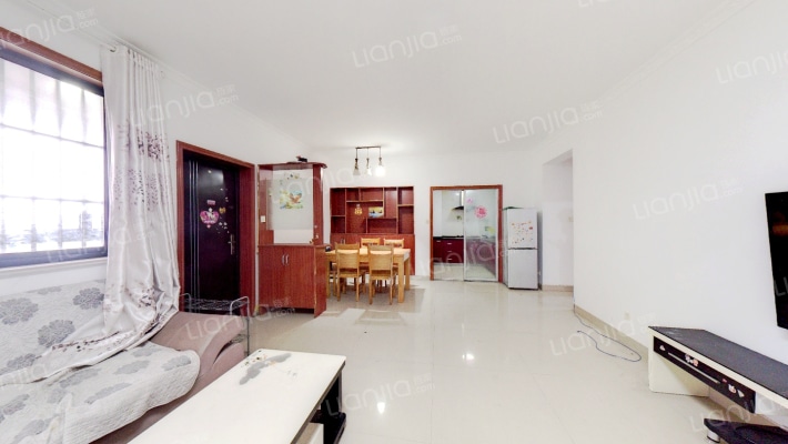 阳光水世界五期二手房实景图