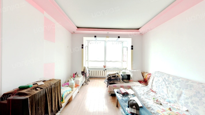 康泰乐园D区二手房实景图