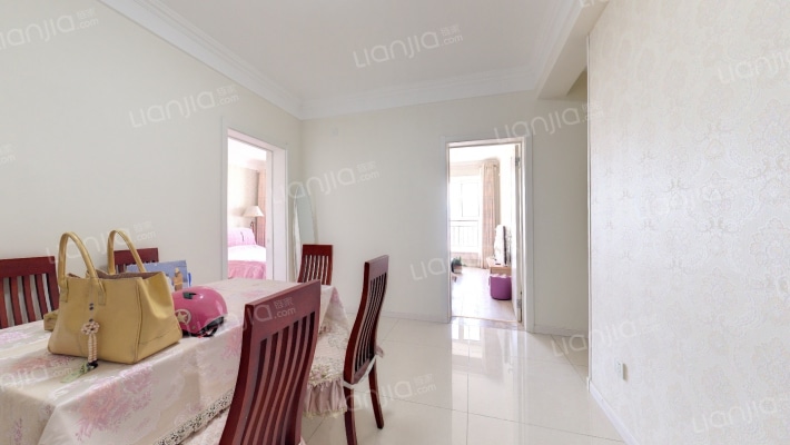 第一国际二手房实景图