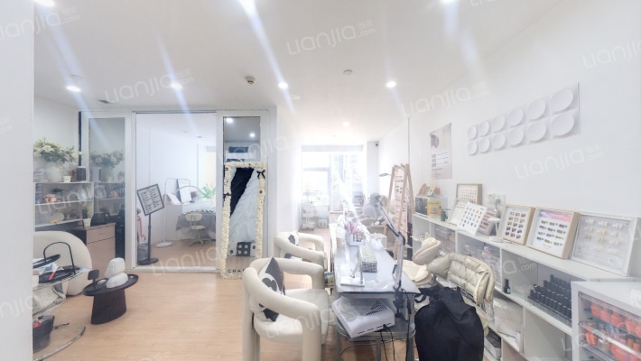 金中环国际商务大厦二手房实景图