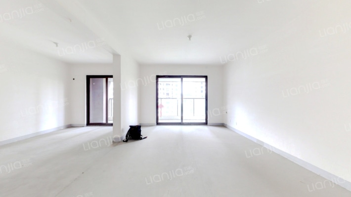 旭辉东原吴越府二手房实景图