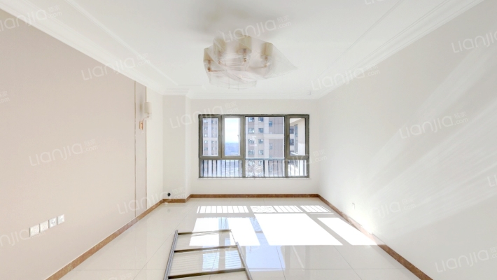 恒大中央广场六期二手房实景图