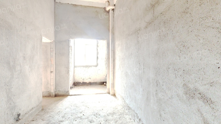 菁英领地二手房实景图