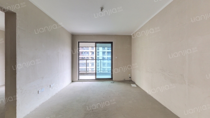 港龙美的未来映二手房实景图