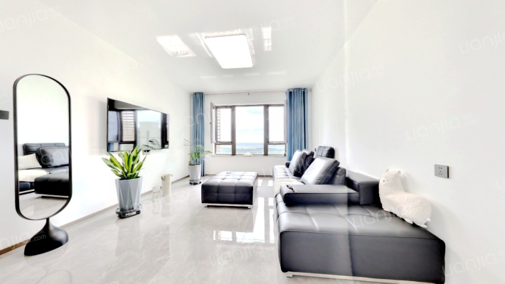 深哈万科城二手房实景图