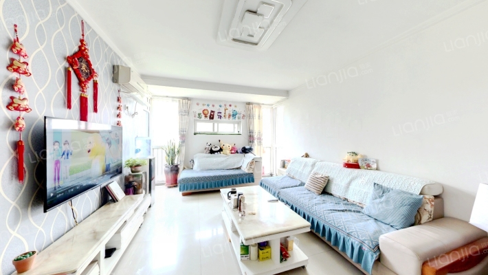 亲亲小镇南区二手房实景图