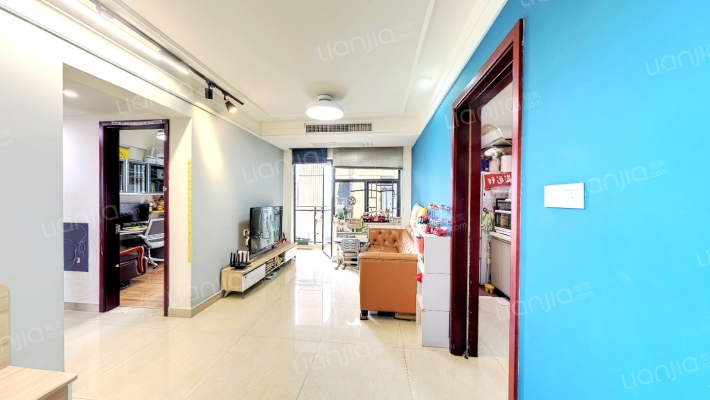 鸣翠花园四期二手房实景图