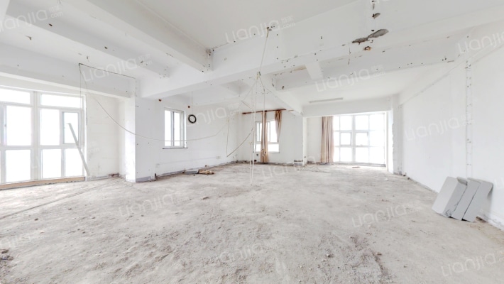 鹏飞湖庭二手房实景图