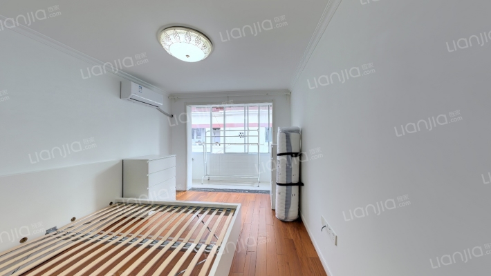 新海小区(长宁)二手房实景图