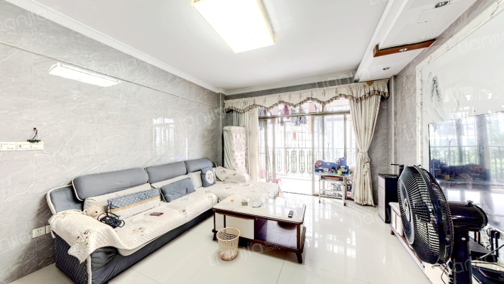 海畔名苑二手房实景图