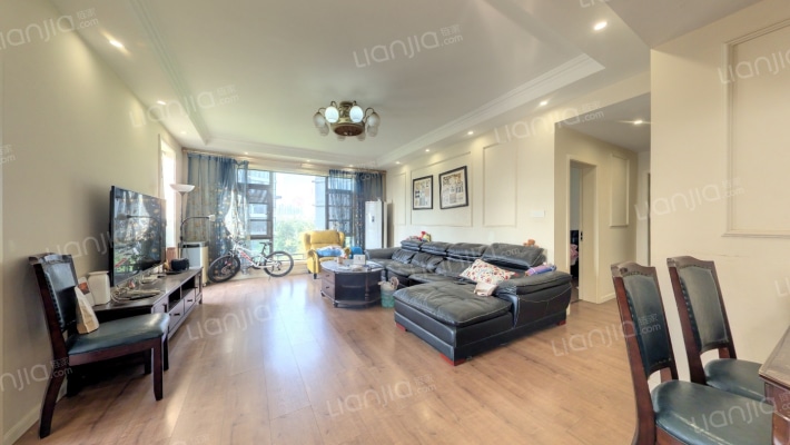 8号公馆二手房实景图