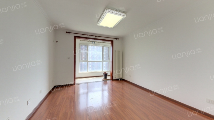 国际花园4号院二手房实景图