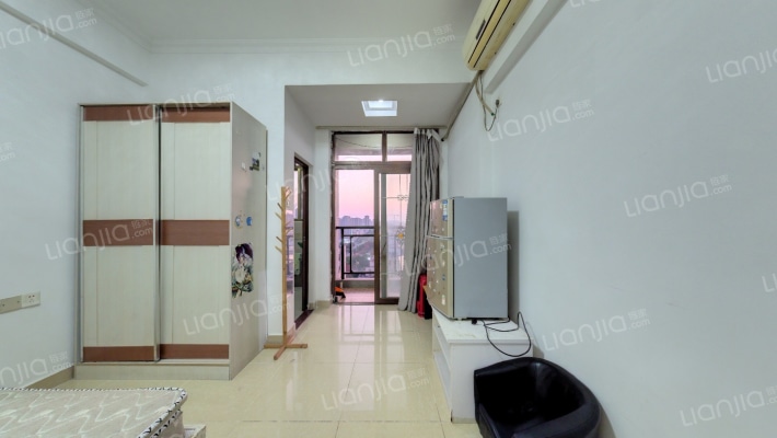 德轩公寓二手房实景图