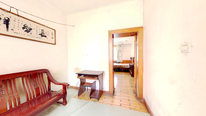 龙职师苑二手房实景图